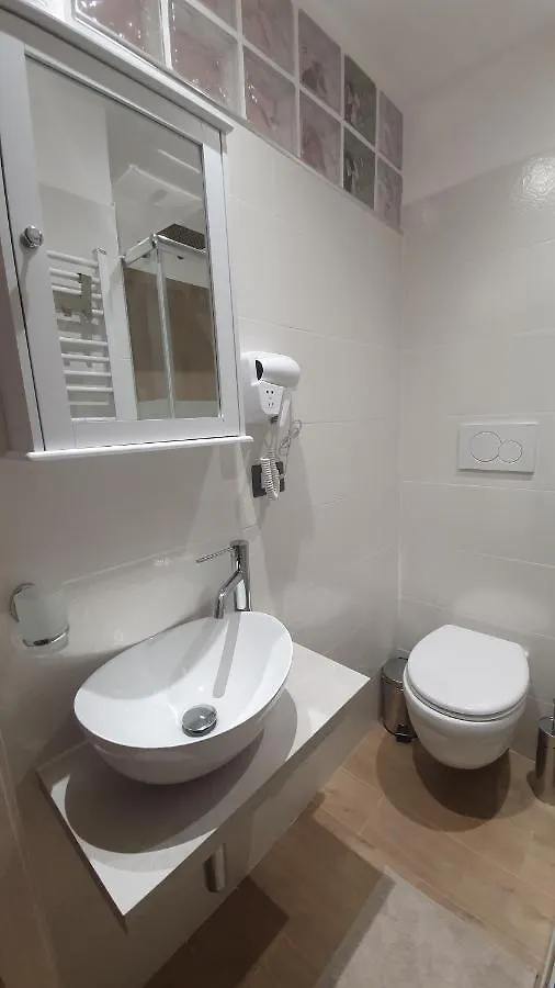 Il Cortiletto 2 Apartments Calolziocorte Bed & Breakfast