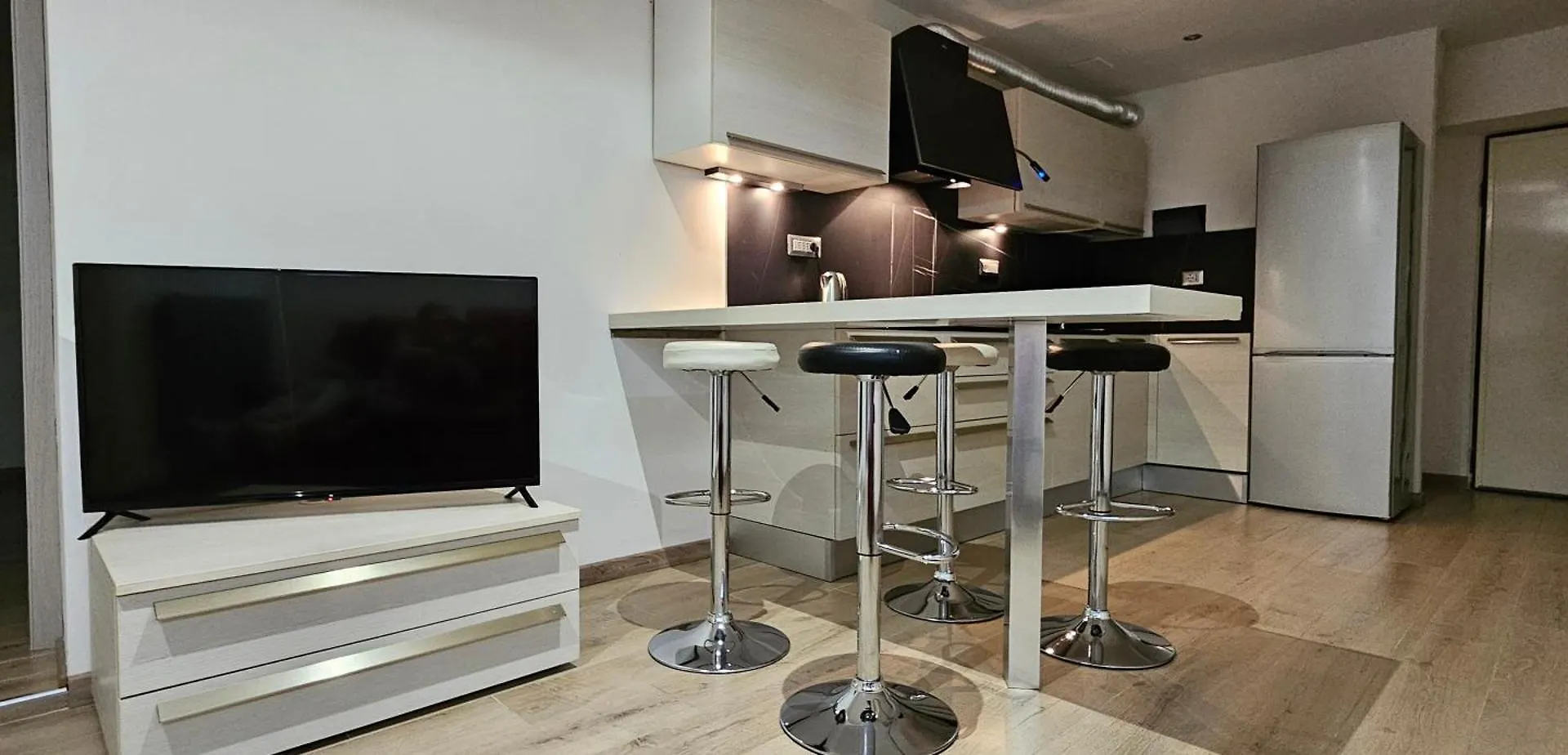 Il Cortiletto 2 Apartments contacts